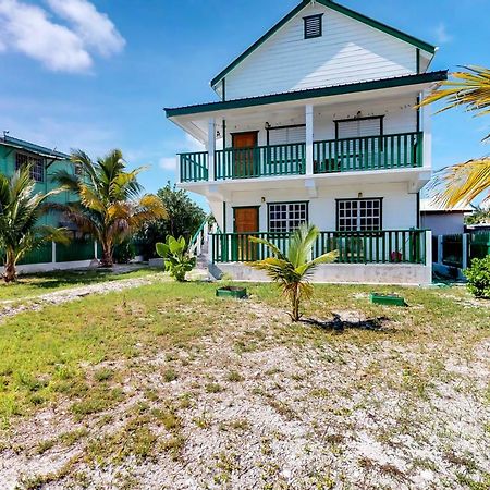 Roughrider Inn Caye Caulker Eksteriør billede