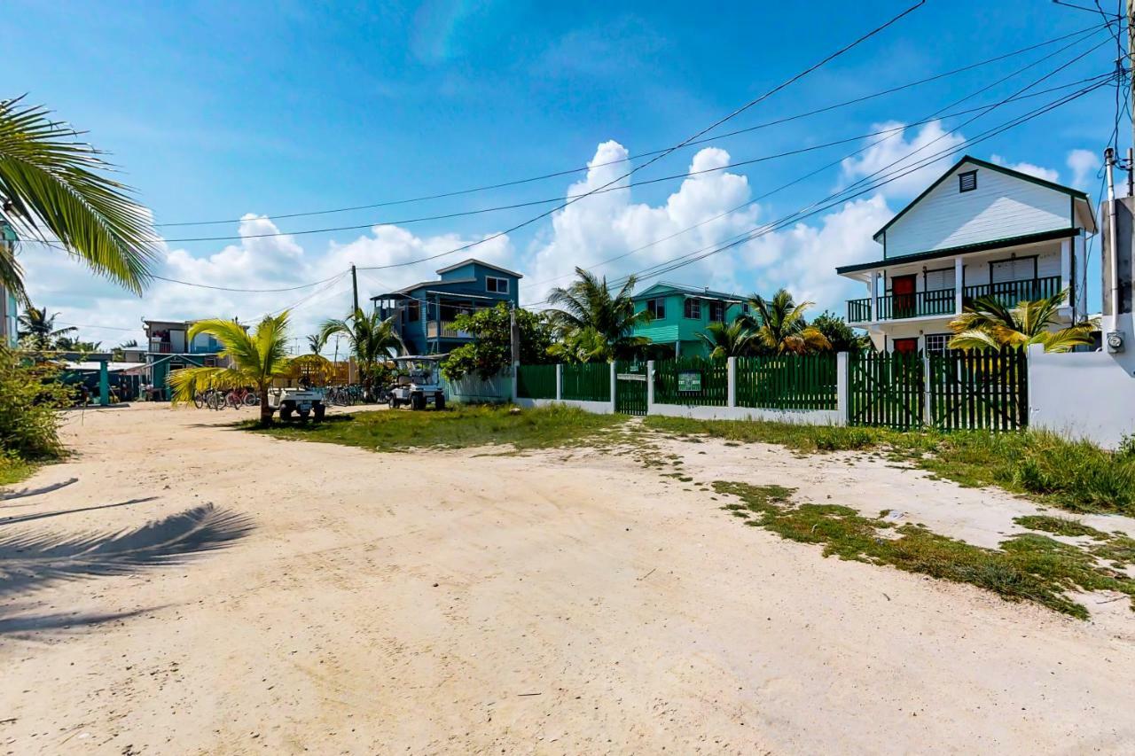 Roughrider Inn Caye Caulker Eksteriør billede