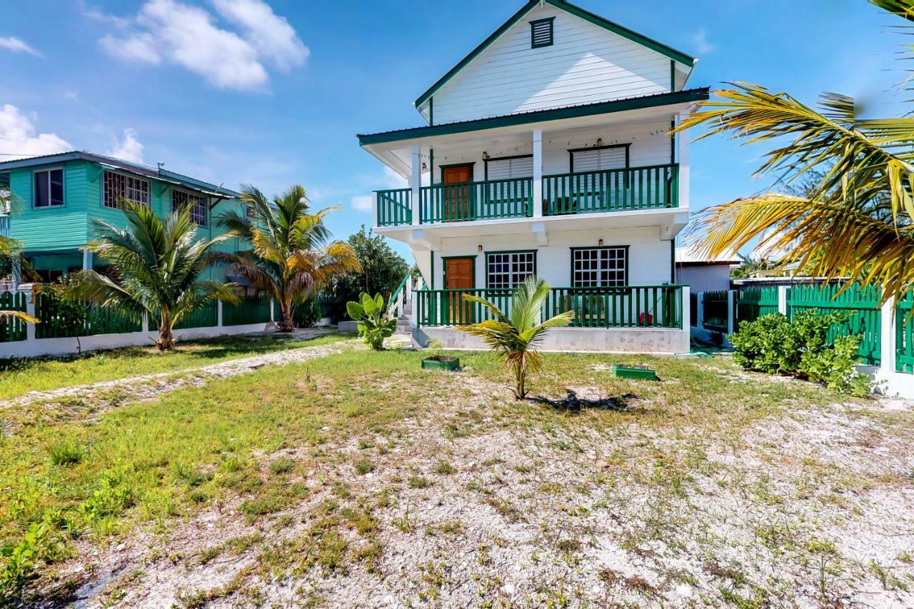 Roughrider Inn Caye Caulker Eksteriør billede