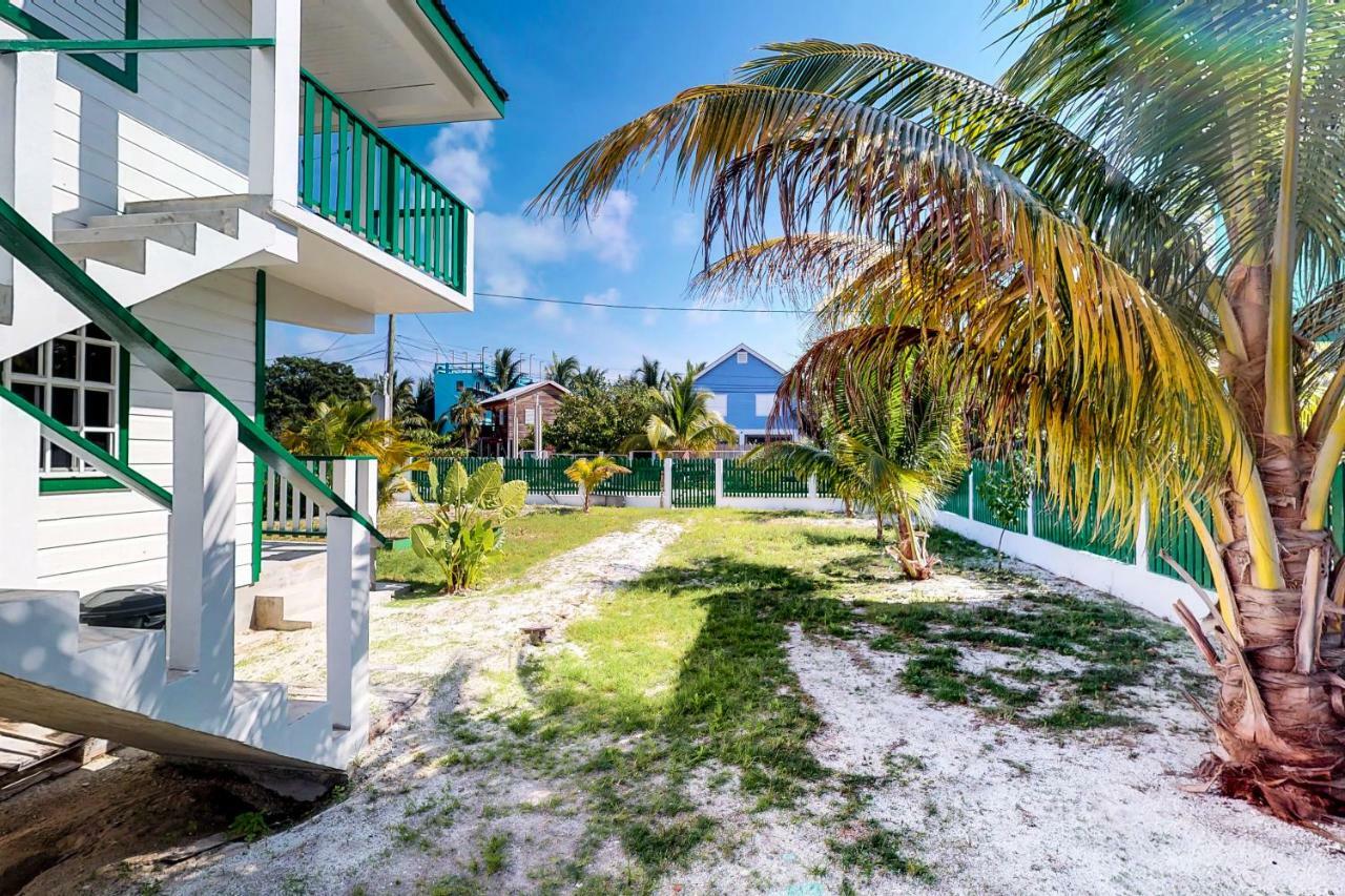 Roughrider Inn Caye Caulker Eksteriør billede