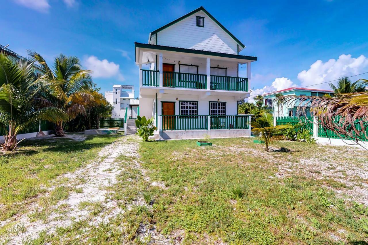 Roughrider Inn Caye Caulker Eksteriør billede