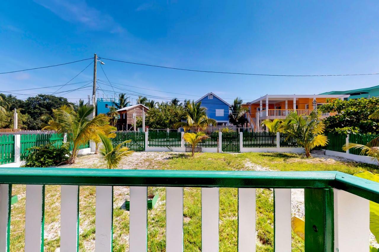 Roughrider Inn Caye Caulker Eksteriør billede